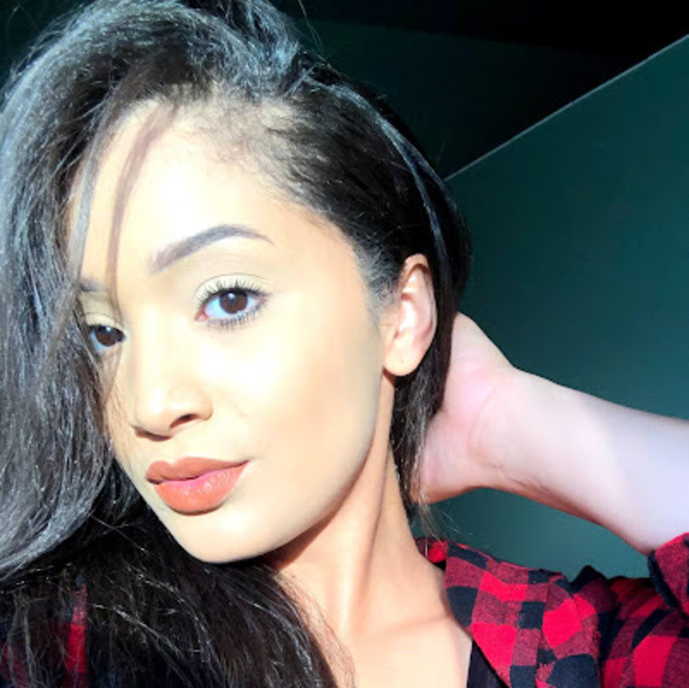 Meet your Posher, Aisha